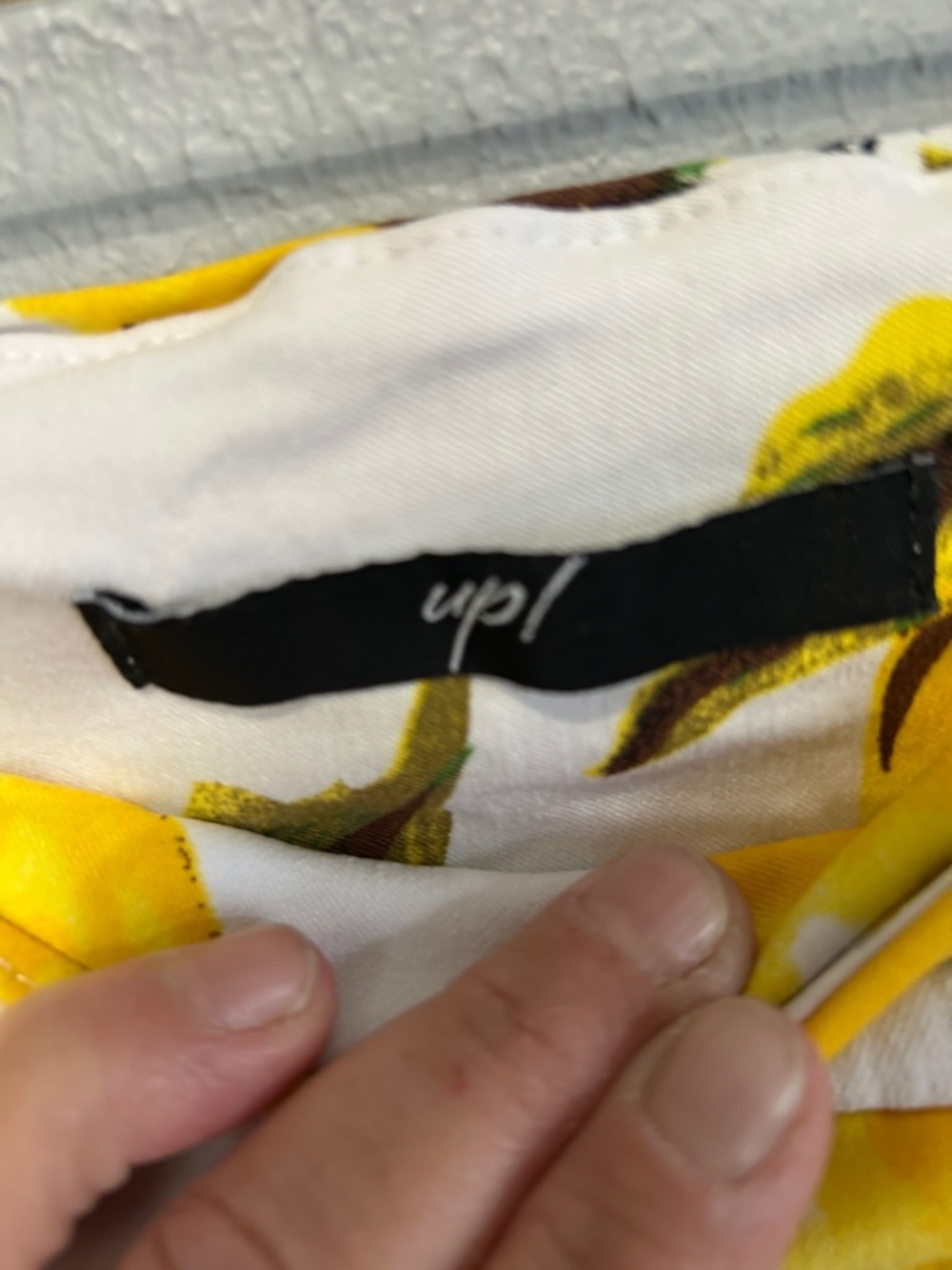 Up! Women’s Lemon Print Cotton Skort - White & Yellow. Size 4 - Picture 8 of 9